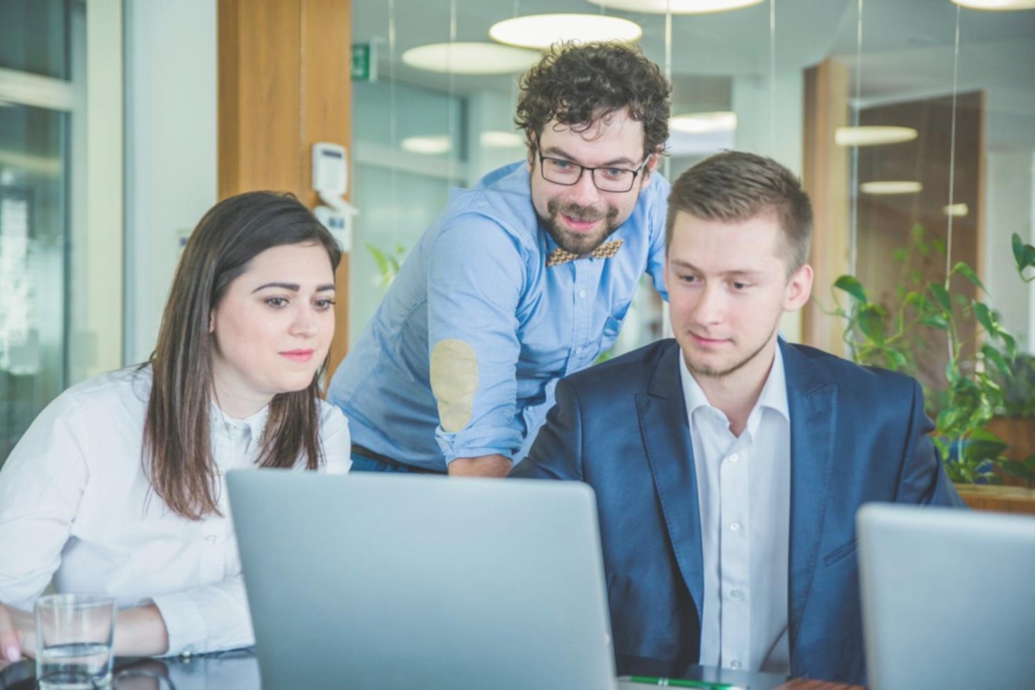 Graphiques financiers et prévisions